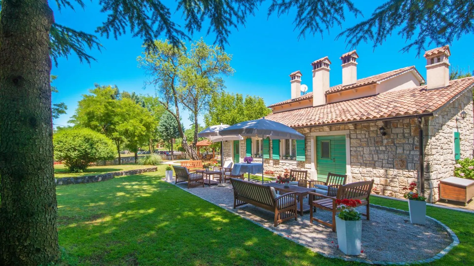 Vakantiehuis Villa Giovanna, A Charming Villa With Pool In A Beautiful Landscaped Garden Šumber Kroatië