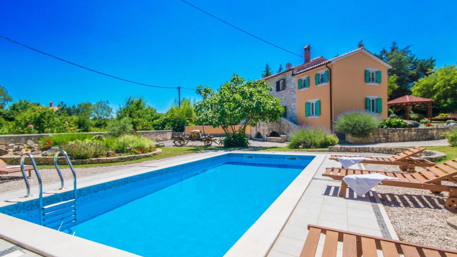 Villa Giovanna, A Charming Villa With Pool In A Beautiful Landscaped Garden Šumber Vakantiehuis